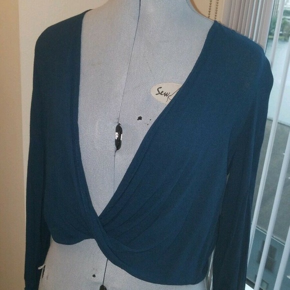 Teal Blouse - Picture 6 of 6